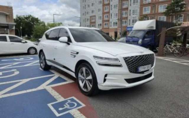 수원중고자동차판매사이트 GV80 가솔린 2.5T AWD 매물 사진 9 - 2022/05 44,458km